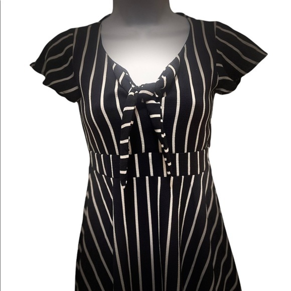 Poppies and Roses Black and White Striped High Low Dress Size 10 - Picture 2 of 7
